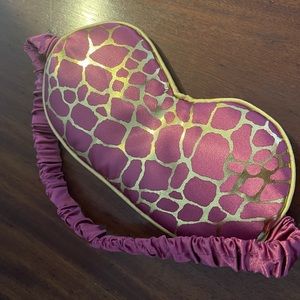 Satin gel eye mask